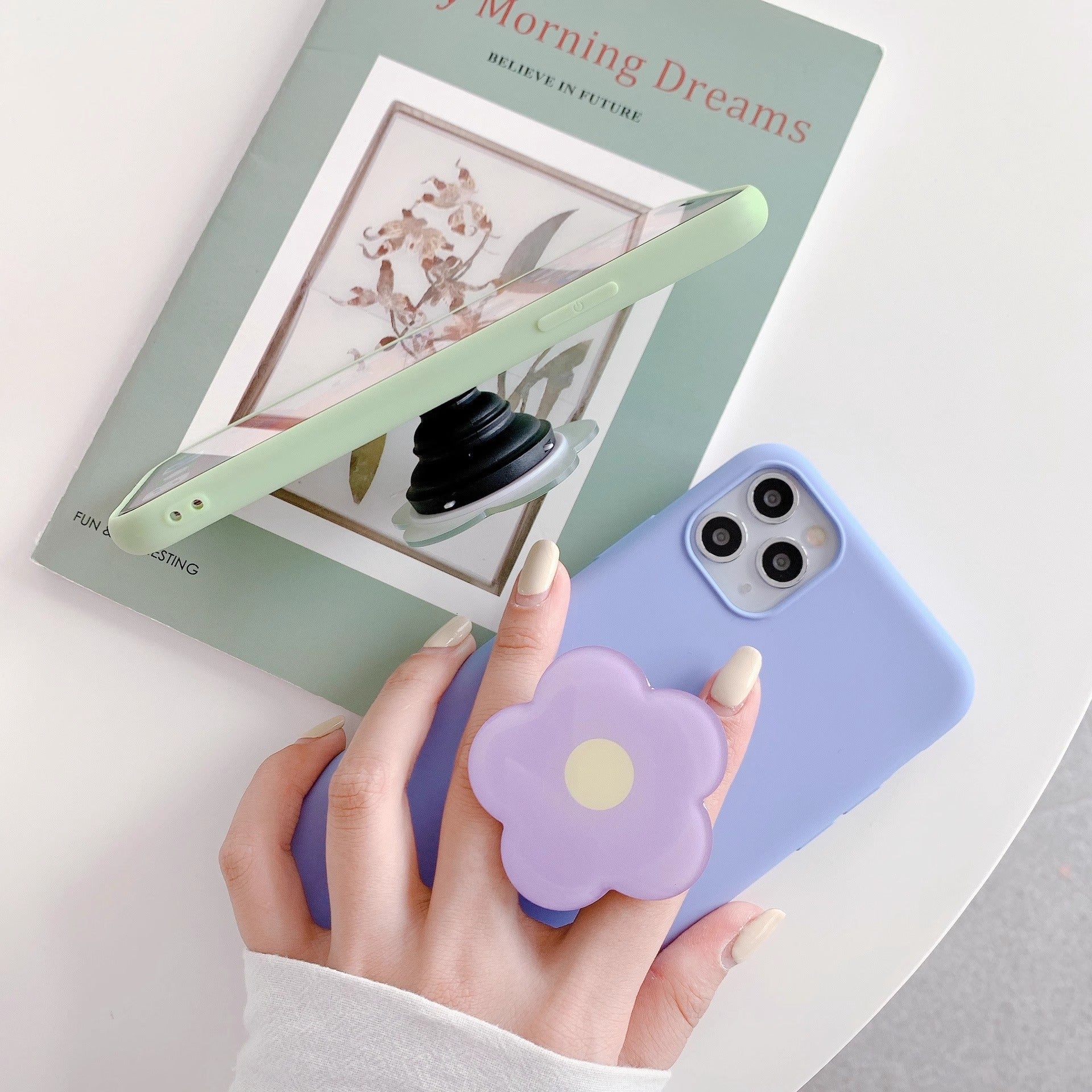Flower Phone Grip Holder - 7 Bright Colors